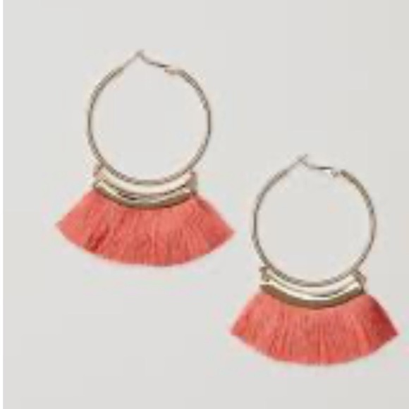 H&M Tasseled Earrings CORAL - Picture 1 of 3
